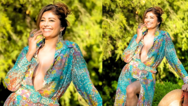 Pooja Batra Hot Pics Pooja Batra Hot Pics