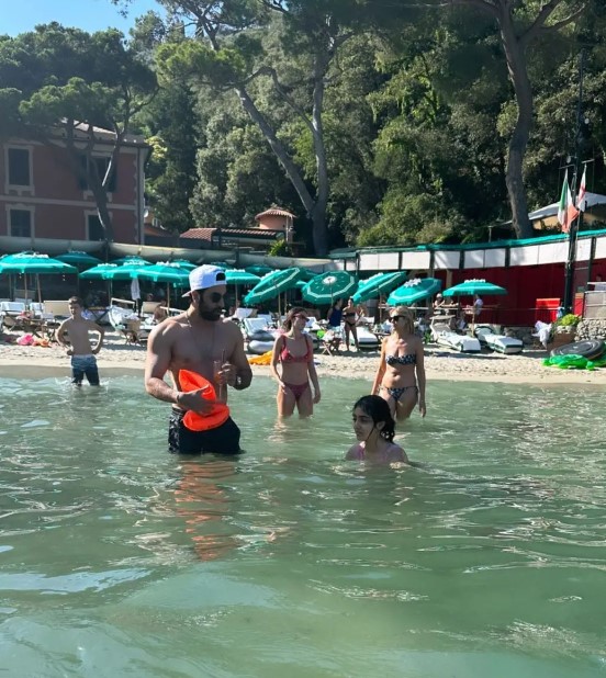 Ranbir Kapoor Goes Swimming With Niece Samara In Italy