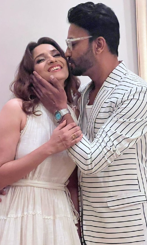 Ankita & Vicky Jains Perfect Coordination Will Win Hearts Ankita & Vicky Jains Perfect Coordination Will Win Hearts