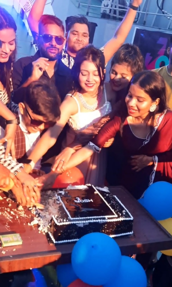 Josh Celebrates Its Third Anniversary In Style On A Cruise