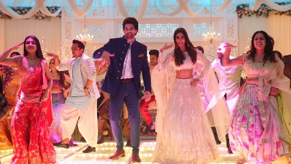 Dono To Have A Grand Song Launch For Agg Lagdi In Pune Dono To Have A Grand Song Launch For Agg Lagdi In Pune