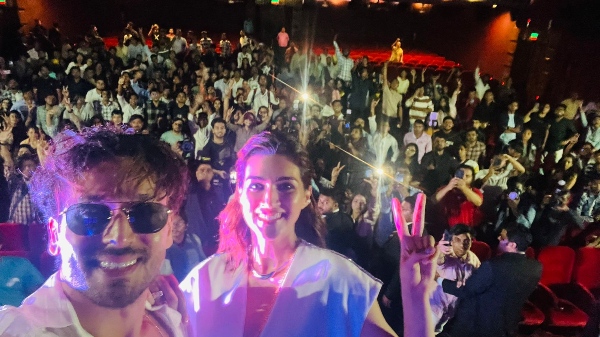 Ganapath: Fans Go Wild For Tiger Shroff-Kriti Sanon In Delhi