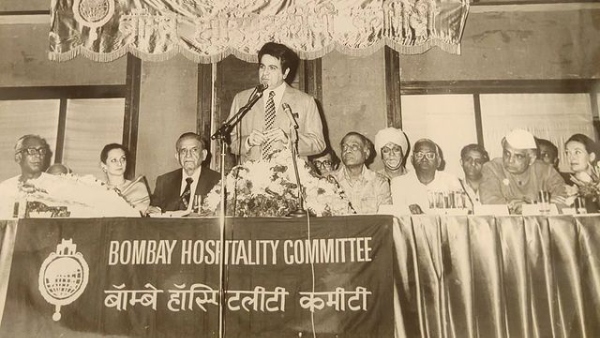 World Mental Health Day: Saira Banu Embraces Dilip Kumar