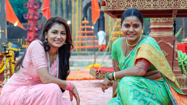 Kaise Mujhe Tum Mil Gaye Sriti Jha