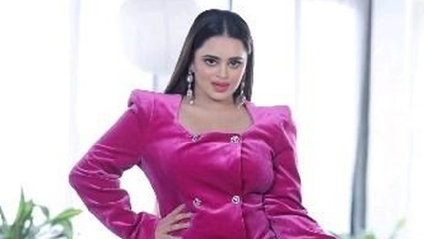 Bebika Dhurve: Balancing Dentistry And Entertainment 