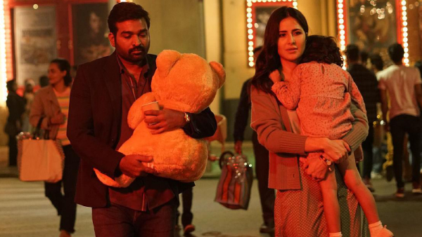 Merry Christmas Early Review OUT