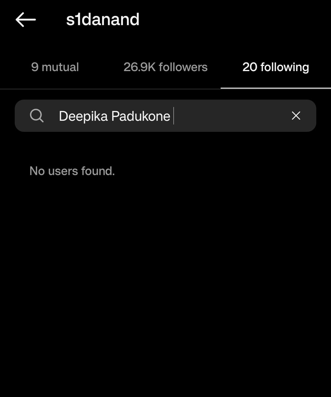 Fighter Director Siddharth Anand UNFOLLOWS Deepika Padukone?