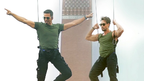 Ruckus At Akshay & Tiger During BMCM Promotions In Lucknow