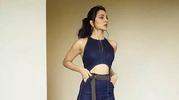 Kiara Advanis Chic Cut-Out Jumpsuit Kiara Advanis Chic Cut-Out Jumpsuit