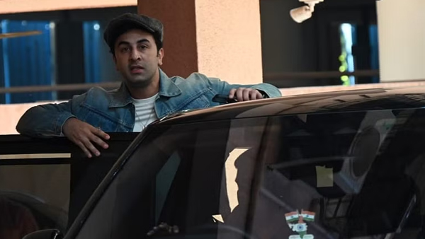 ENT Live Blog: Ranbirs Transformation Sparks Speculation ENT Live Blog: Ranbirs Transformation Sparks Speculation