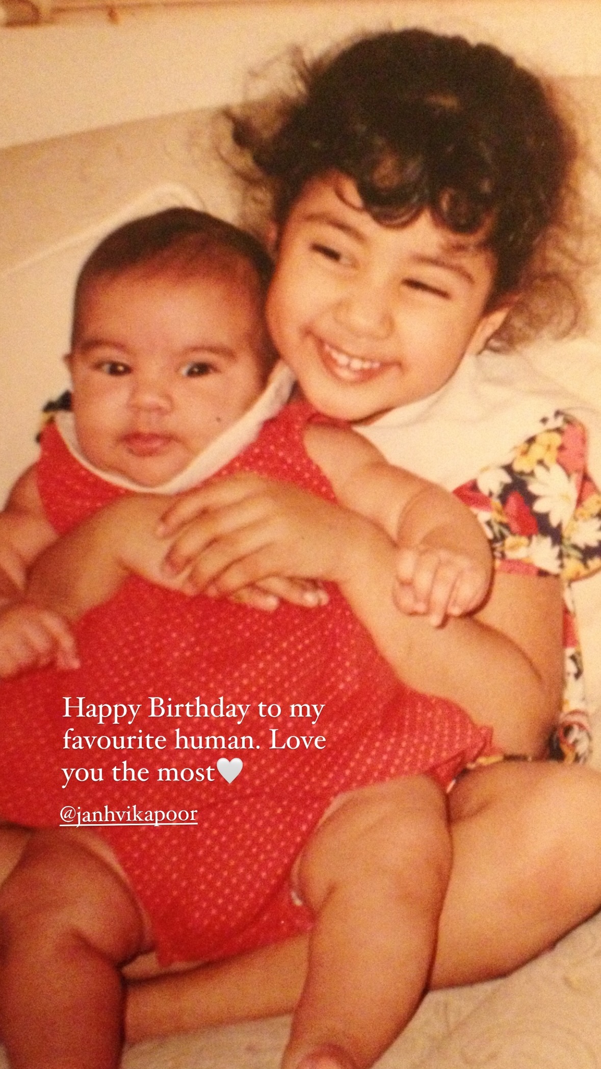 Khushi Kapoor Shares Adorable Pic With Janhvi Kapoor On Her Birthday