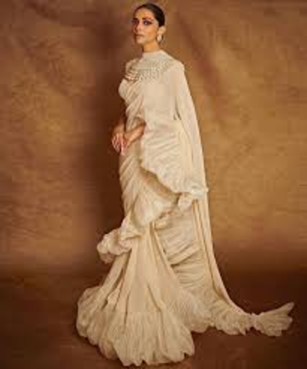 5 Times When Indian Actress Donned Sarees At Cannes 5 Times When Indian Actress Donned Sarees At Cannes