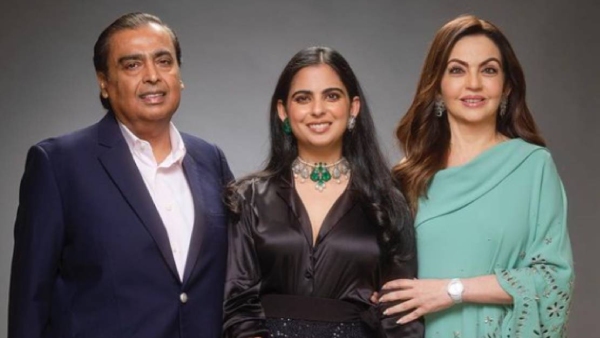 Isha Ambani LA House Tour Jennifer Lopez Ben Affleck Isha Ambani LA House Tour Jennifer Lopez Ben Affleck