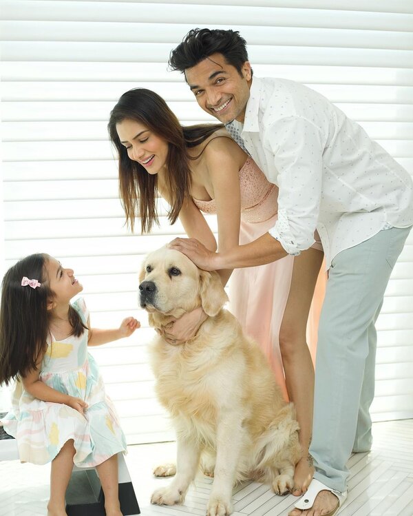 Smriti Khanna amp amp Gautam Announce Second Pregnancy