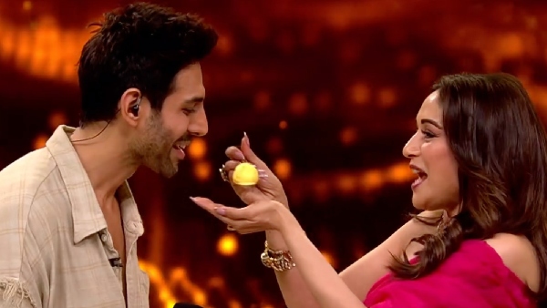 Dance Deewane 4 Finale Madhuri Dixit Feeds Kartik Aaryan