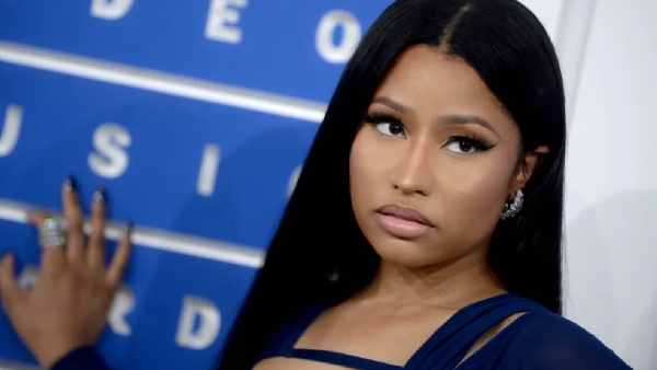 Nicki Minaj Films Own Arrest For Carrying Drugs