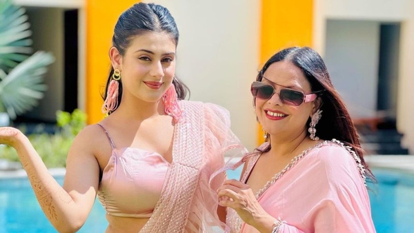 Mother s Day Isha Malviya Gifts X Lakh Ring To Mother