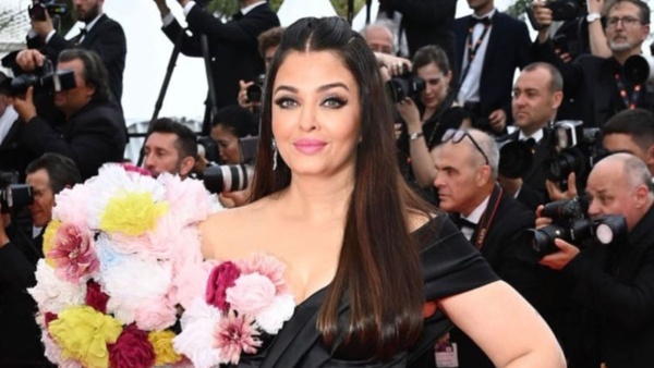 Aishwarya Rai TROLLED At Cannes