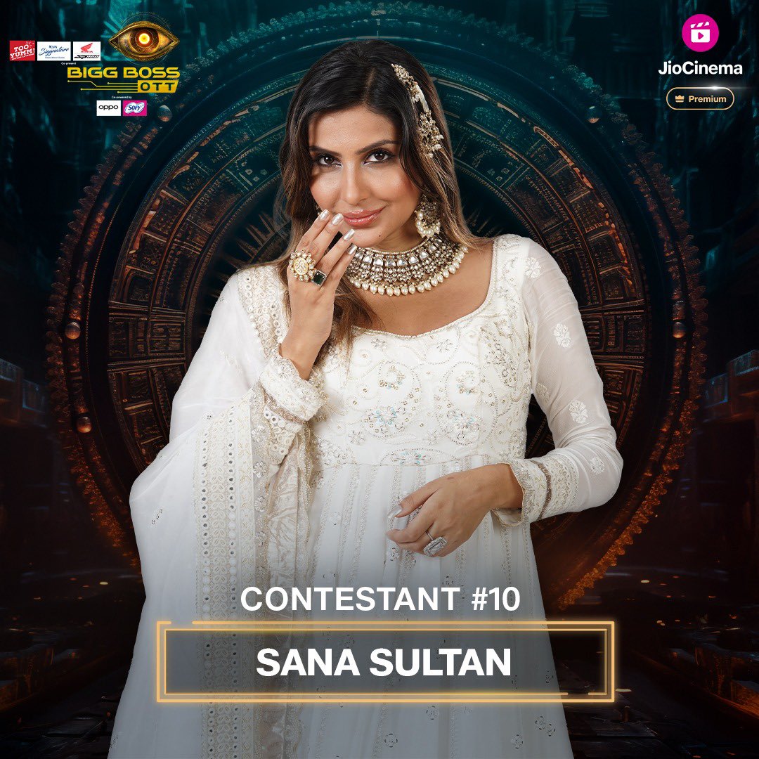 Contestant No. 10 - Sana Sultan Stuns In White Suit; Enters As Next Participant