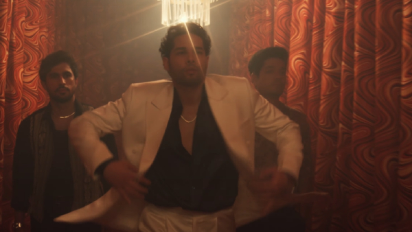 Ittefaq Teaser Siddhant Looks Dapper In His New Song