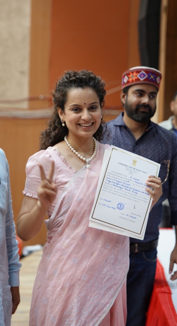 Bollywood News: Kangana Ranaut Flaunts Winning Certificate After Lok Sabha Election Victory
