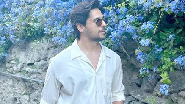 Sidharth Malhotra s Look From Cruise Party