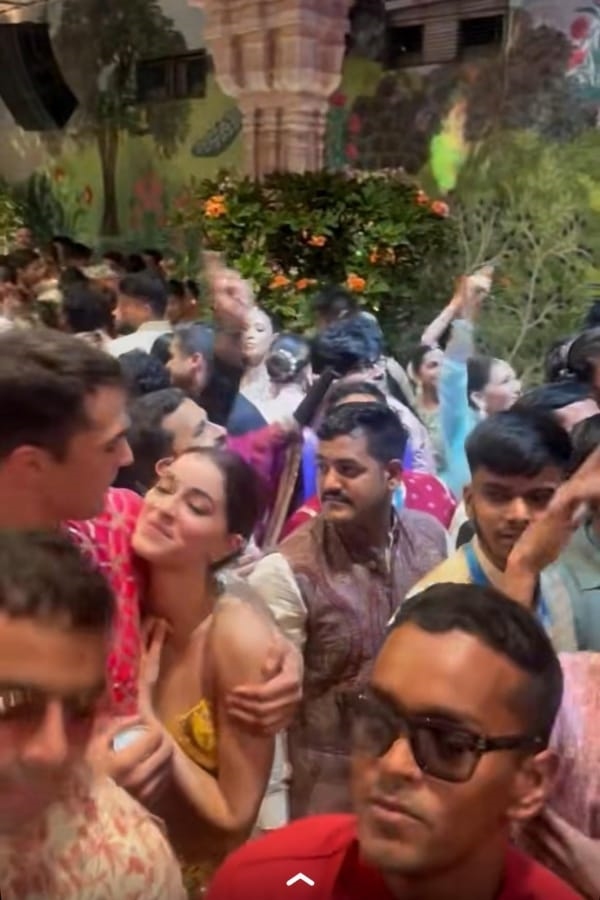 Ananya Panday Sparks Dating Rumours After Her Cozy Pics With Mystery Man At Ambani-Radhika's Wedding Go Viral