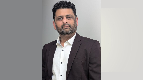 Ashish Sahasrabuddhe s Dream of Screening His Film Ashish Sahasrabuddhe s Dream of Screening His Film