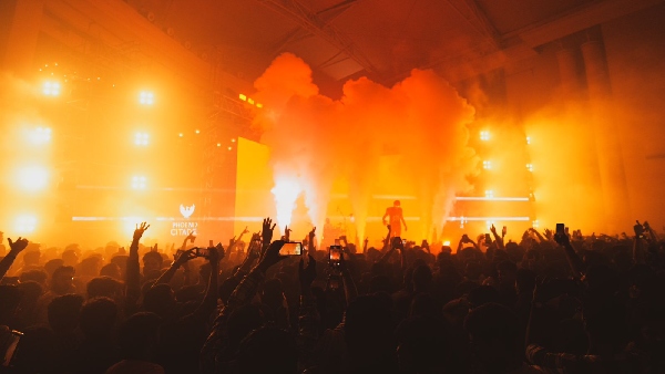 King Rocks Indore On His Tour