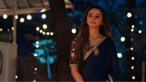 Helly Shah On Amazon miniTV Show Naam Namak Nishan