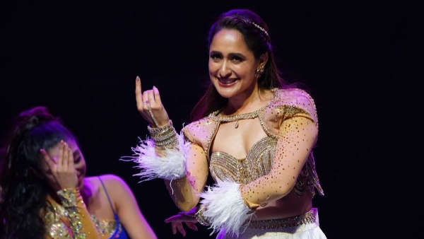 Khel Khel Mein s Pragya Jaiswal Makes IIFA Debut Khel Khel Mein s Pragya Jaiswal Makes IIFA Debut