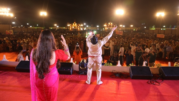 Yogesh Tripathi and Geetanjali Mishra Join the Ram Baraat