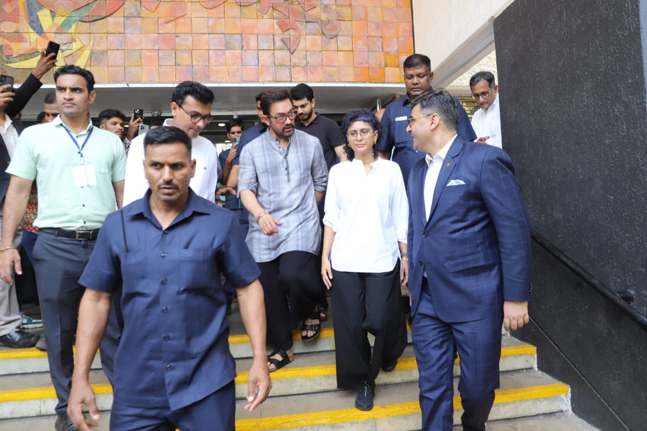 Ratan tata Funeral Live News: Aamir Khan Arrives With Ex-Wife Kiran Rao