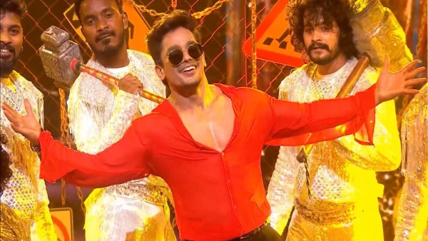 Mehboob Enters The House As Fourth Wild Card Contestant