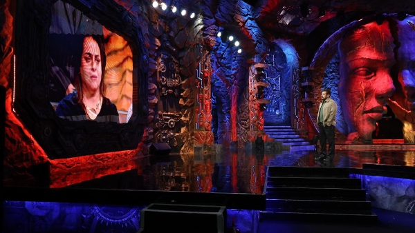 Salman Khan Makes First Public Appearance Amid Death Threats Salman Khan Makes First Public Appearance Amid Death Threats