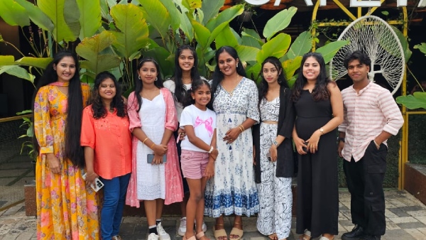 Josh Creators Gather at Cafe 1 AM An Evening of Creativity