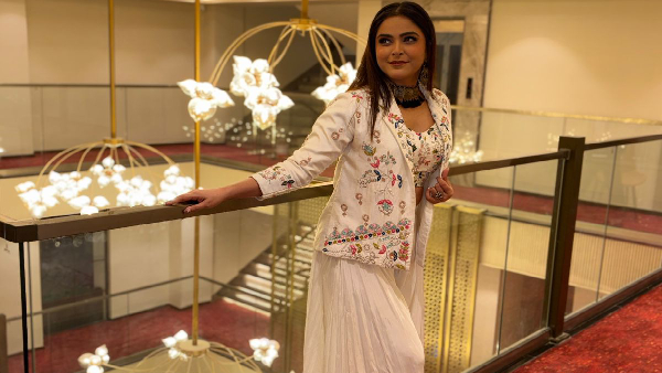 Madhurima Tuli Shines At Diwali City Fest 2024