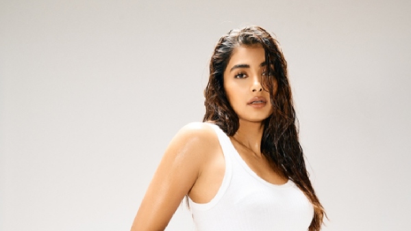 Pooja Hegde Shares Sizzling Hot Pictures In Tank Top amp amp Pants Pooja Hegde Shares Sizzling Hot Pictures In Tank Top amp amp Pants