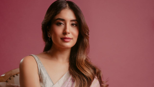 Kritika Kamra Shuffles Between Shooting Helping Artisans Kritika Kamra Shuffles Between Shooting Helping Artisans