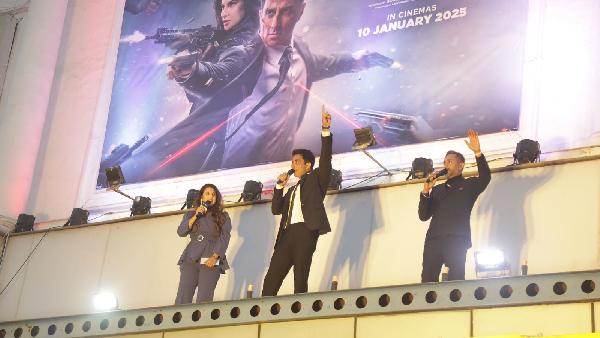 Sonu Sood amp amp Honey Singh Turn Delhi Into A Party Playground