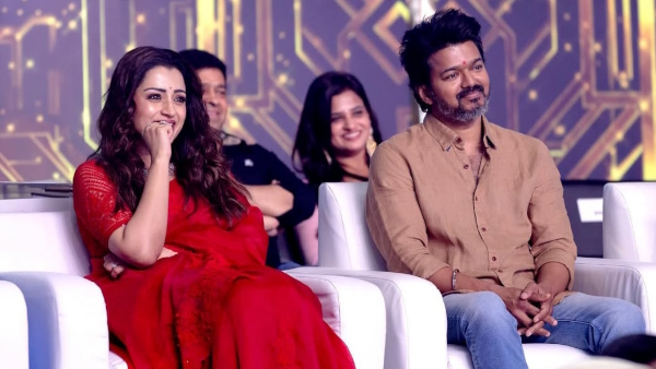 Thalapathy Vijay And Trisha Krishnan Spotted Together Thalapathy Vijay And Trisha Krishnan Spotted Together