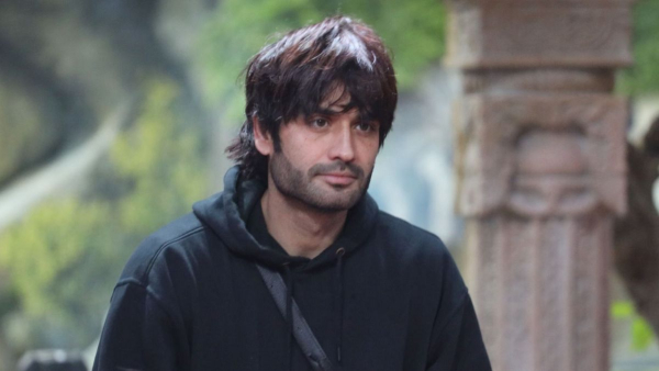 Bigg Boss 18 Today Episode December 18 Netizens Call Vivian Dena One-Liner King Praise His Wit amp amp Swag