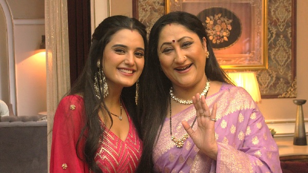 Ayushi Khurana On Working With Jayati Bhatia Ayushi Khurana On Working With Jayati Bhatia