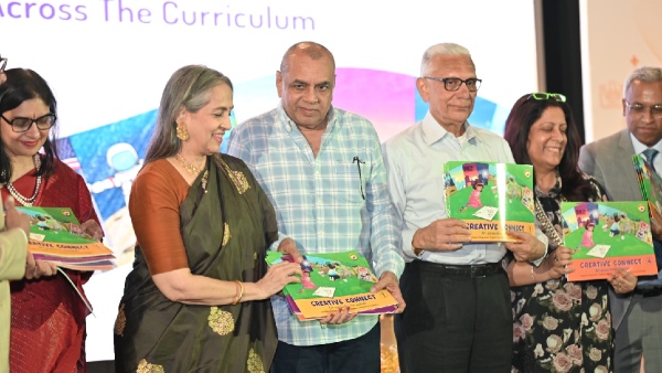 Paresh Rawal s Sweet Gesture for Wife Swaroop Sampat Rawal