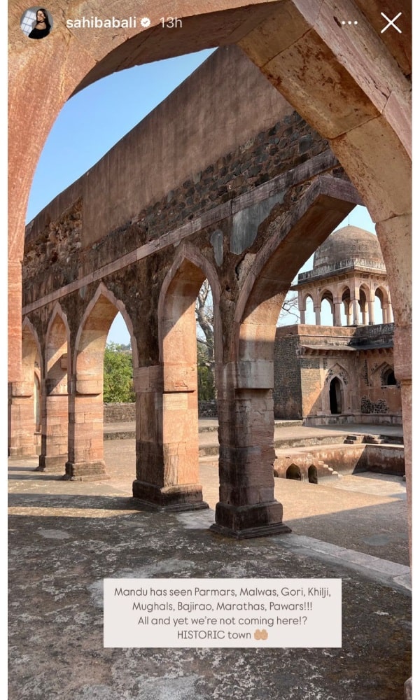 Sahiba Bali Visits Mahakaleshwar Temple In Ujjain