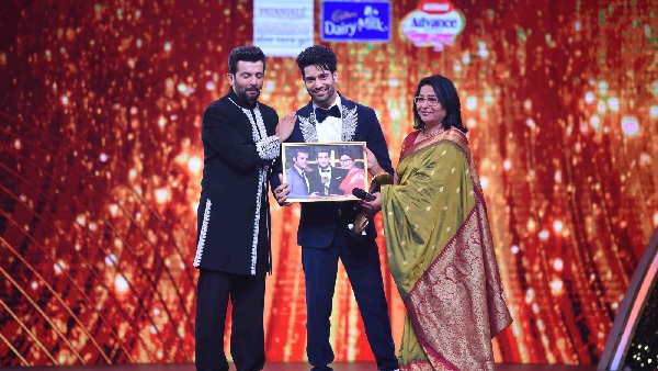 Zee Rishtey Awards 2025 Jamai No 1 Star Abhishek Malik Zee Rishtey Awards 2025 Jamai No 1 Star Abhishek Malik