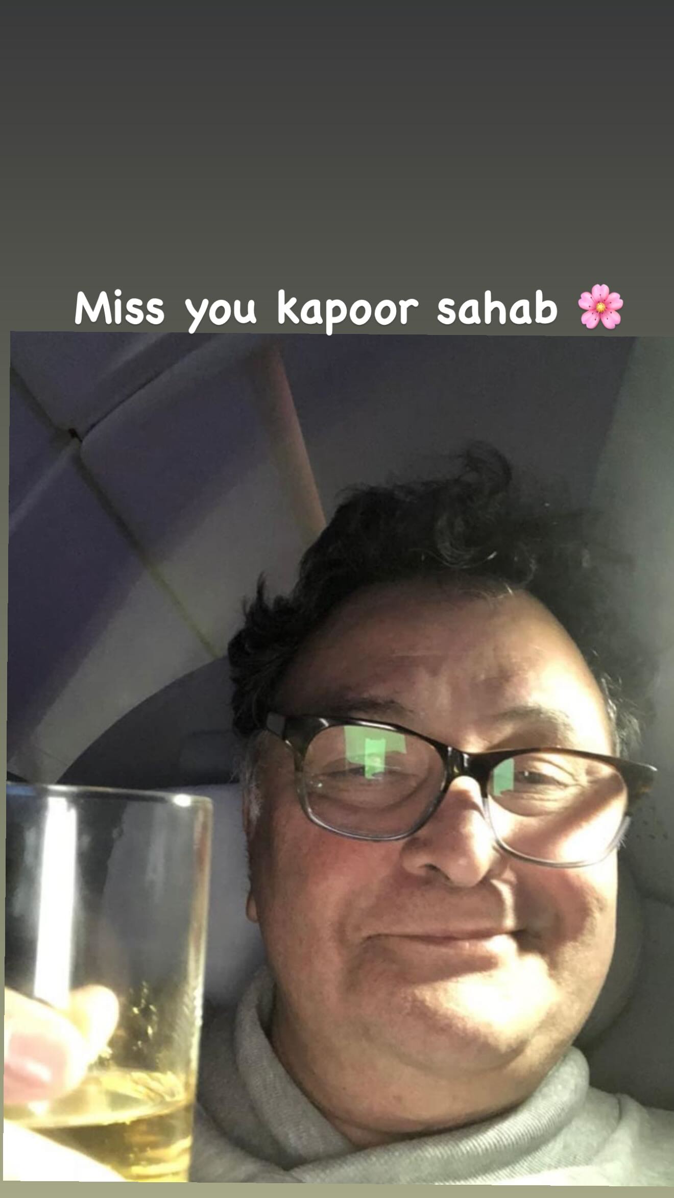 Neetu Kapoor Shares A Smiling Selfie Of Rishi Kapoor On His Death Anniversary