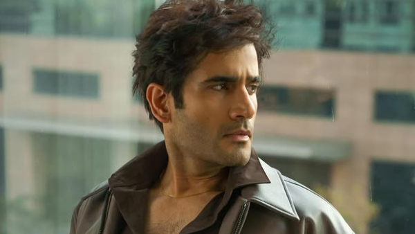 4 Times Karan Tacker Won Hearts With Social Media Game 4 Times Karan Tacker Won Hearts With Social Media Game