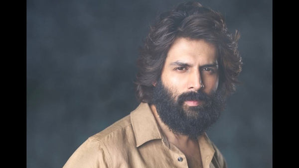 Kartik Heads To Europe For Karan Johar s Upcoming Film Kartik Heads To Europe For Karan Johar s Upcoming Film