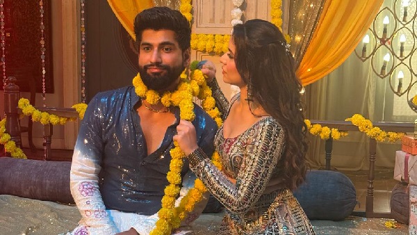 Harsh Gujral And Chitranshi Dhyani Are Cooking Something Harsh Gujral And Chitranshi Dhyani Are Cooking Something